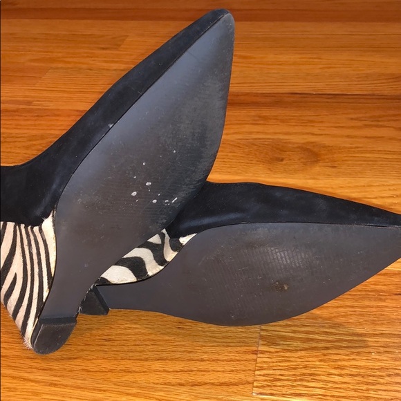 Levity Black suede wedge heel with zebra print - Picture 4 of 4